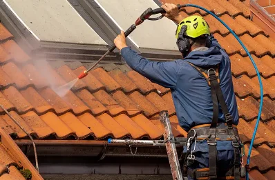 Démoussage et hydrofuge de toiture à Fay